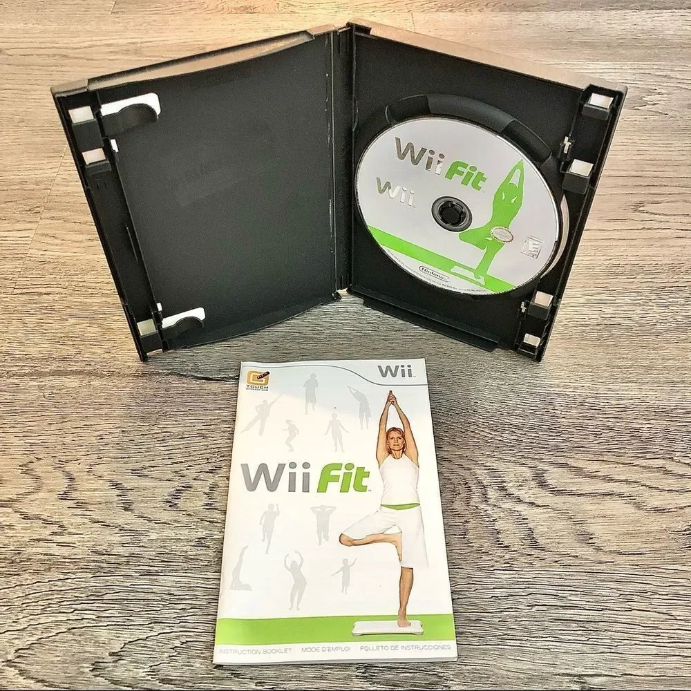 NINTENDO Wii Fit (Wii, 2008) complete with manual tested